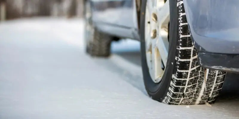 Pneumatici invernali in estate: Regole e consigli per la circolazione